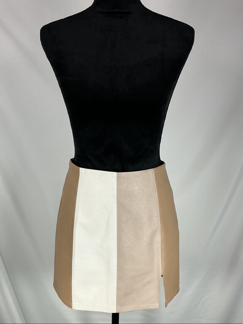 Le Lis Colorblock Mini Skirt Tan Ivory Faux Leather Cotton Blend Size S